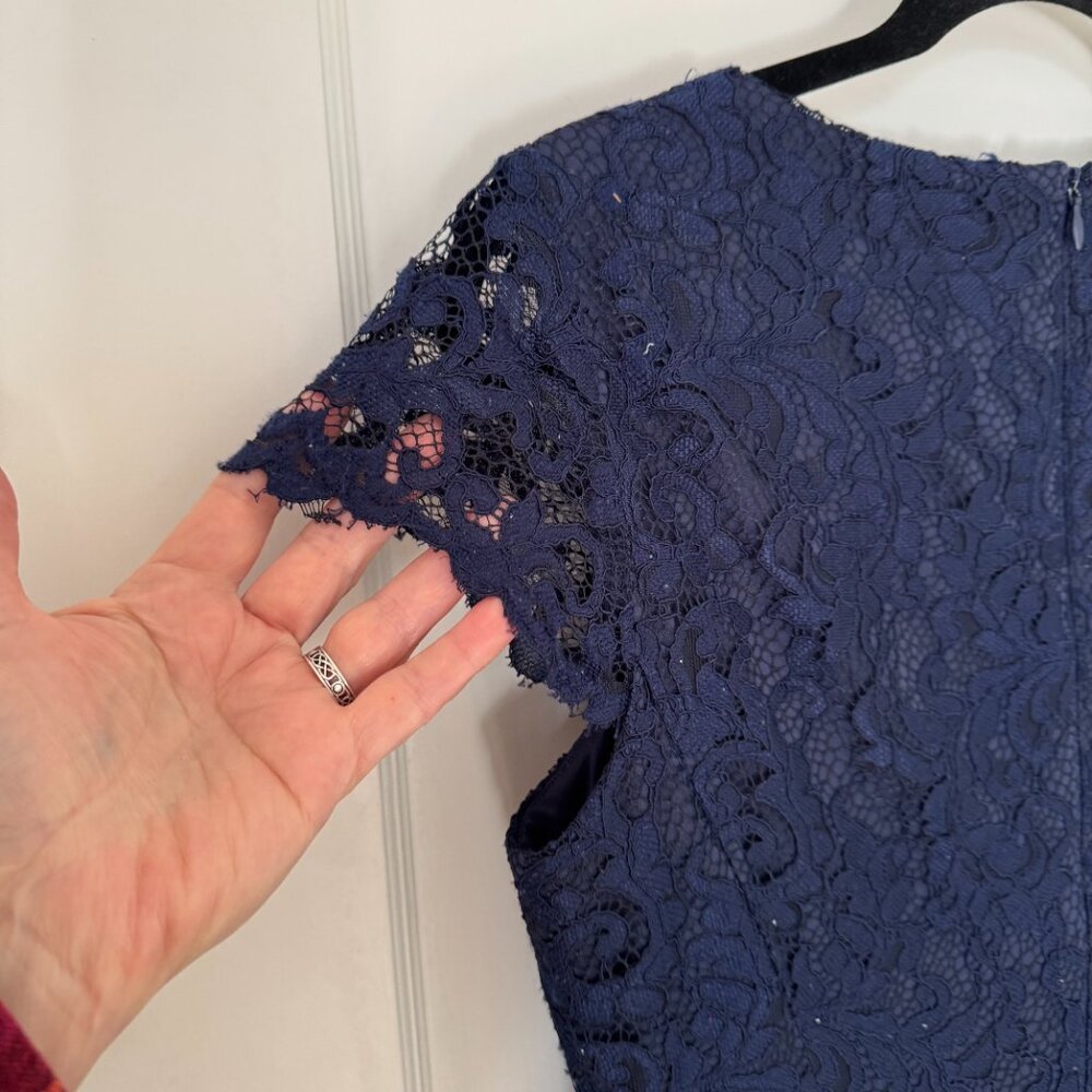Jessica Howard Lapis Lazuli Lace Fitted Dress with cap sleeves, size 10p EUC